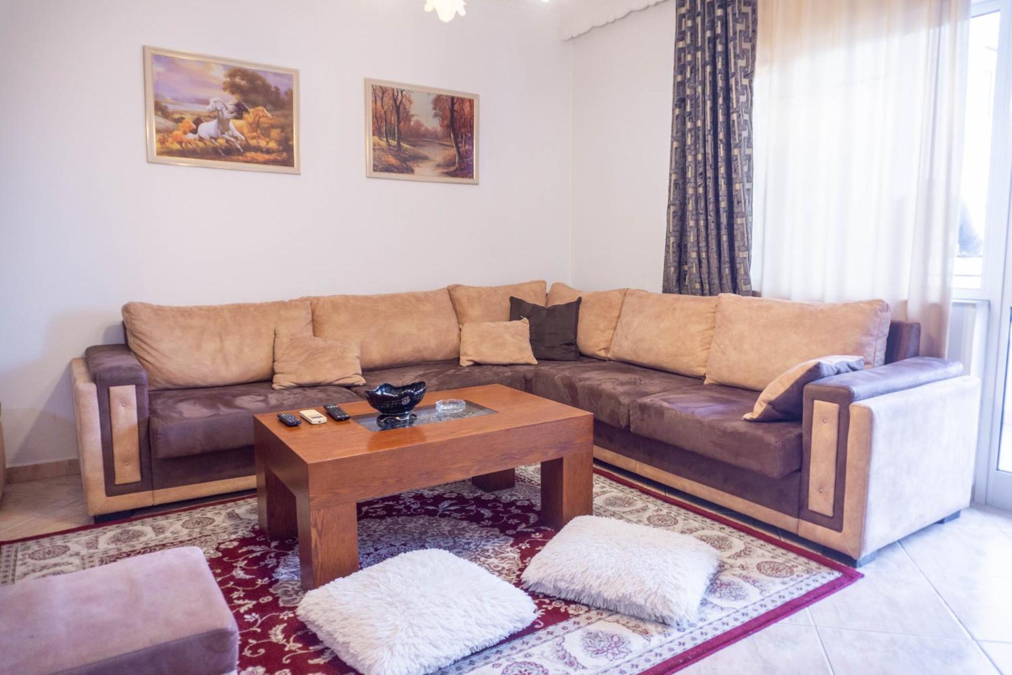 Bllok Bright Private Bedrooms With Private Bathroom On Shared Apartment Tiranë Luaran gambar